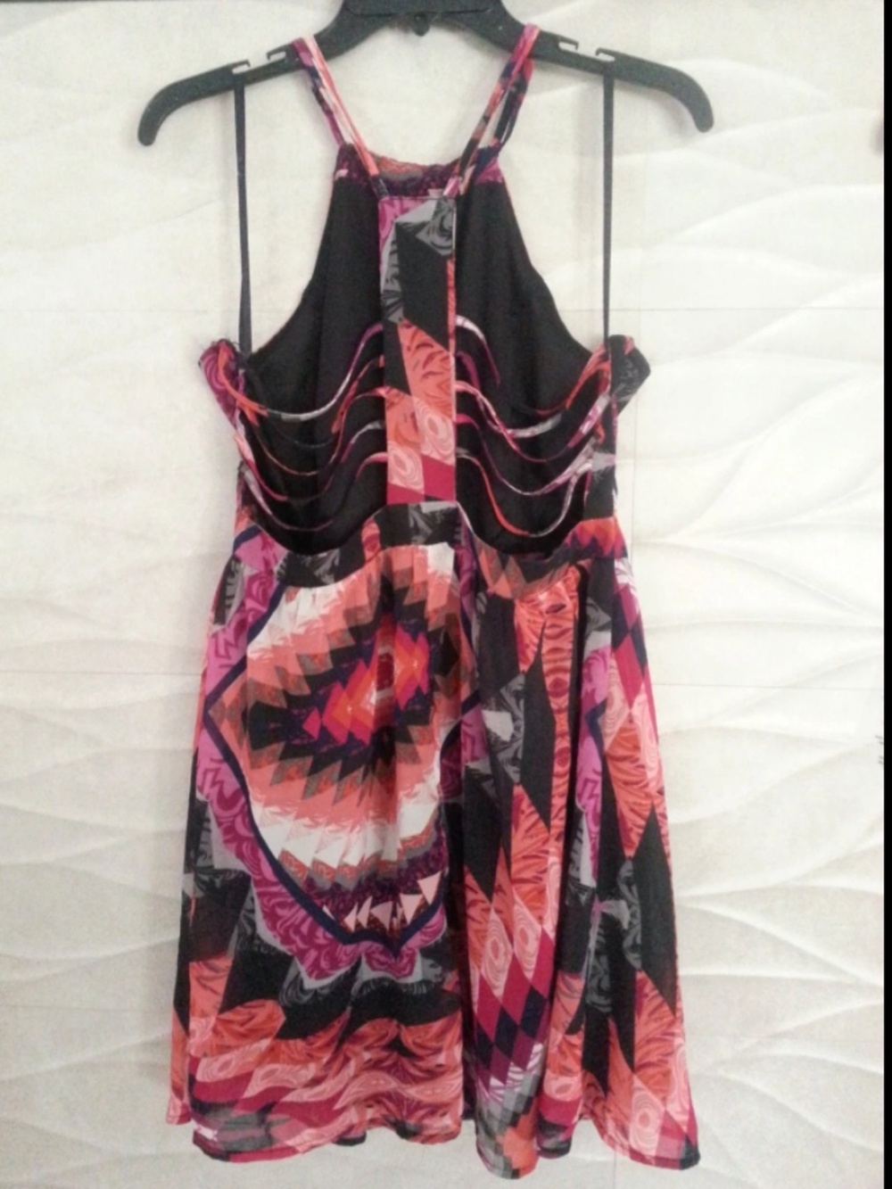 New bebe 2b Orange black pink straps cutout back halter dress L - Picture 3 of 5